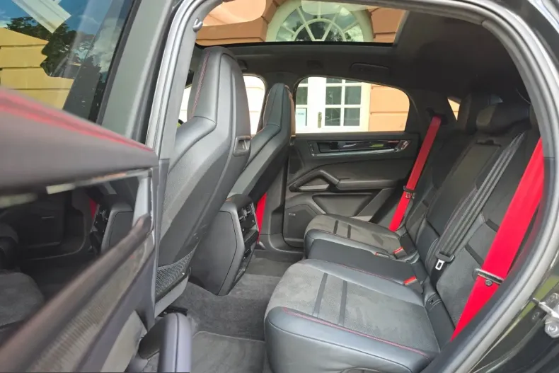 Porsche Cayenne din 2024 cu 27.162 km - oferta POR232173 - foto 23