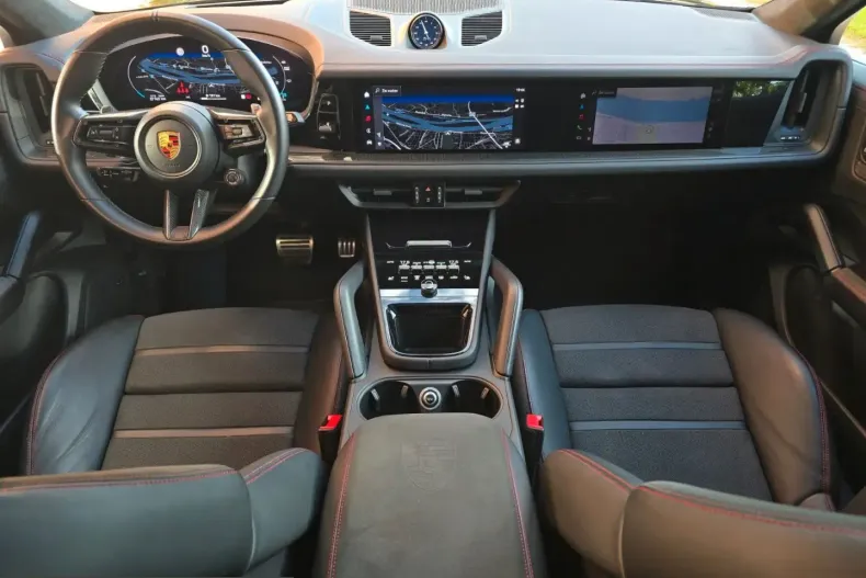 Porsche Cayenne din 2024 cu 27.162 km - oferta POR232173 - foto 40