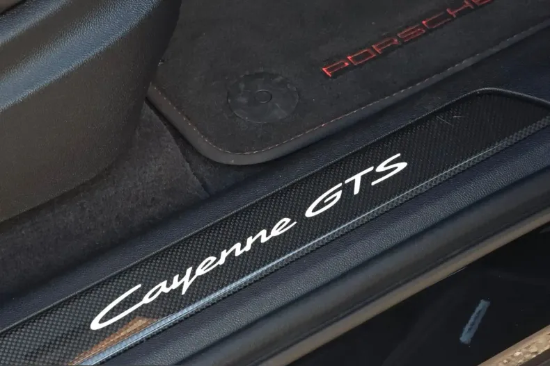 Porsche Cayenne din 2024 cu 27.162 km - oferta POR232173 - foto 43