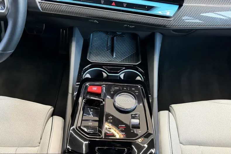 BMW M5 (Seria 5) din 2025 cu 23.870 km - oferta BMW232174 - foto 30