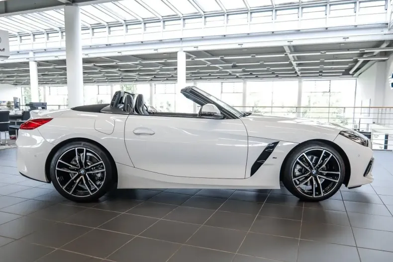 BMW Z4 (Seria Z) din 2025 cu 28.365 km - oferta BMW232195 - foto 9