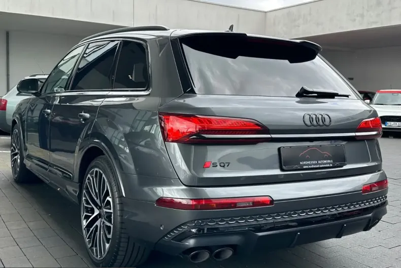 Audi SQ7 din 2024 cu 35.866 km - oferta AUD232207 - foto 3