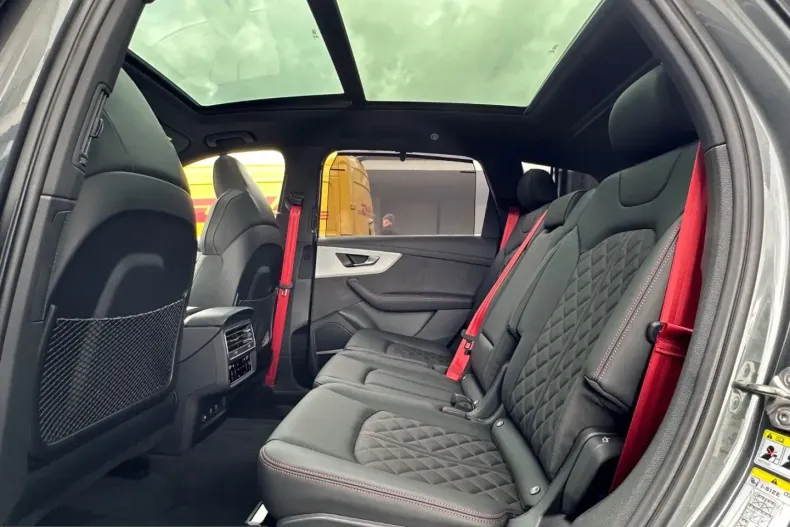Audi SQ7 din 2024 cu 35.866 km - oferta AUD232207 - foto 19