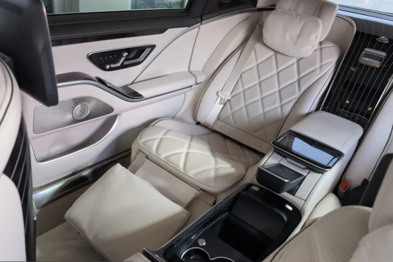 Mercedes-Benz S 680 (Clasa S) din 2024 cu 21.813 km - oferta MER232219 - foto 14