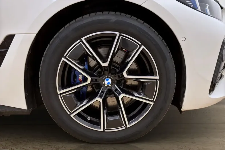 BMW i4 (Seria 4) din 2025 cu 17.100 km - oferta BMW232231 - foto 7