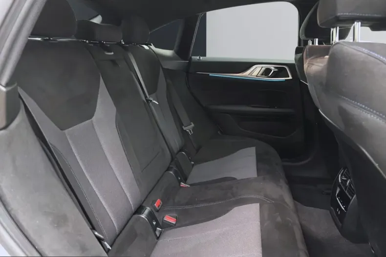 BMW i4 (Seria 4) din 2025 cu 17.100 km - oferta BMW232231 - foto 9