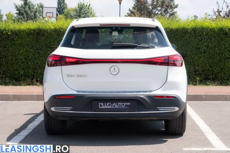 Mercedes-Benz EQA (Clasa GLA) din 2024 cu 27.000 km - oferta MER232238 - foto 7