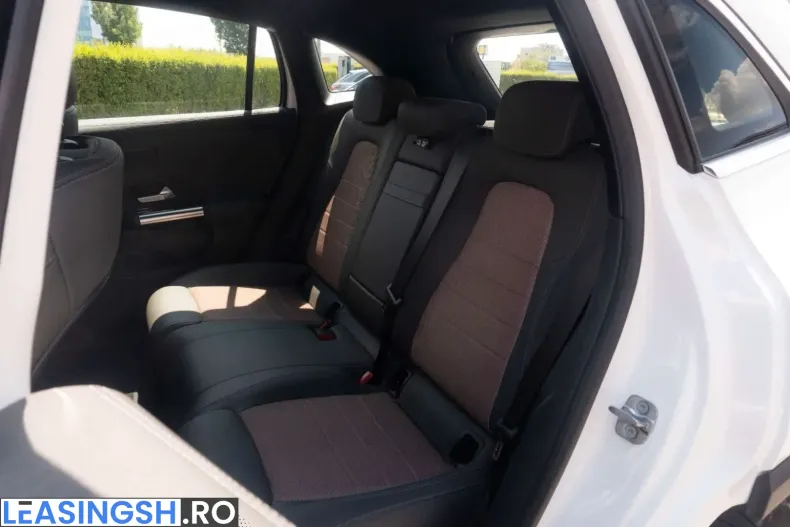Mercedes-Benz EQA (Clasa GLA) din 2024 cu 27.000 km - oferta MER232238 - foto 31