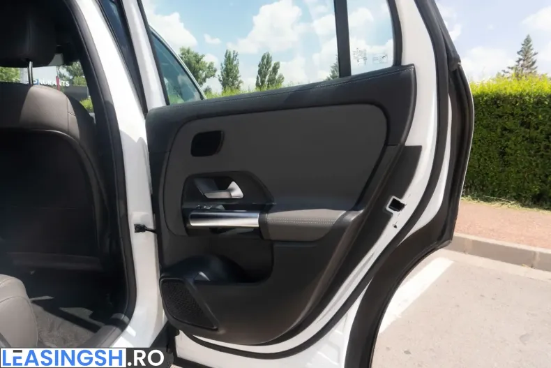 Mercedes-Benz EQA (Clasa GLA) din 2024 cu 27.000 km - oferta MER232238 - foto 32