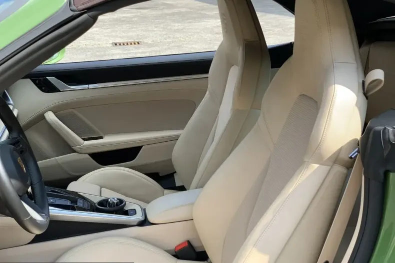 Porsche 992 din 2021 cu 44.000 km - oferta POR232242 - foto 2