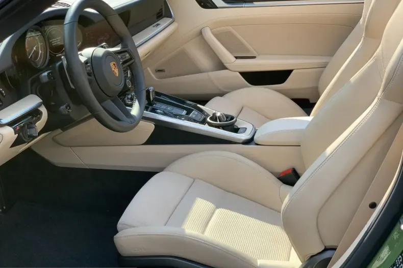 Porsche 992 din 2021 cu 44.000 km - oferta POR232242 - foto 7