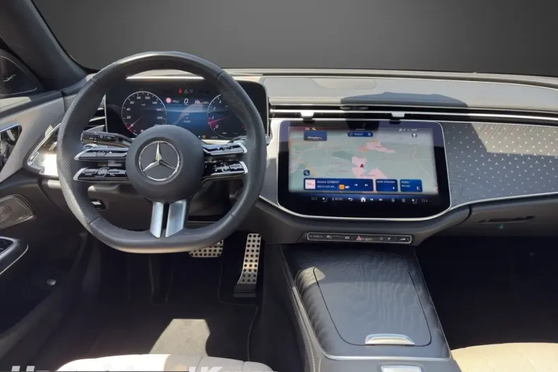 Mercedes-Benz E 200 (Clasa E) din 2024 cu 34.290 km - oferta MER232260 - foto 9