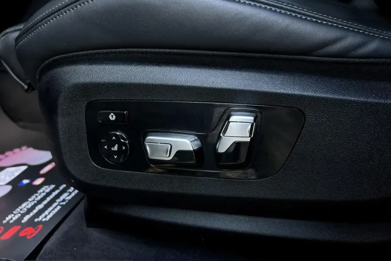 BMW XM (Seria X) din 2025 cu 50.915 km - oferta BMW232270 - foto 13