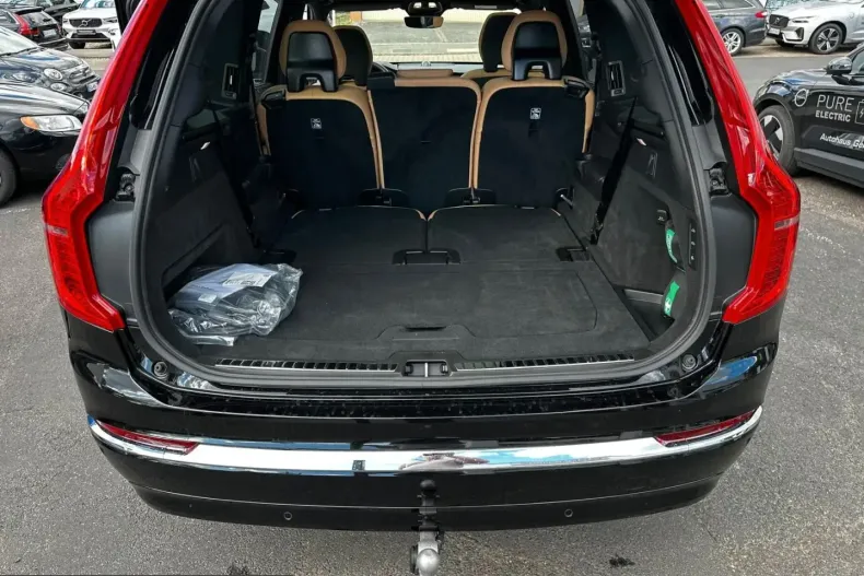 Volvo XC90 din 2024 cu 4.745 km - oferta VOL232276 - foto 9