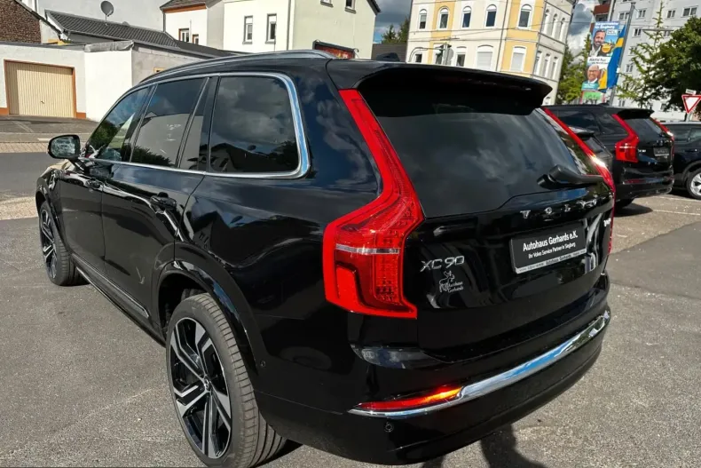 Volvo XC90 din 2024 cu 4.745 km - oferta VOL232276 - foto 12