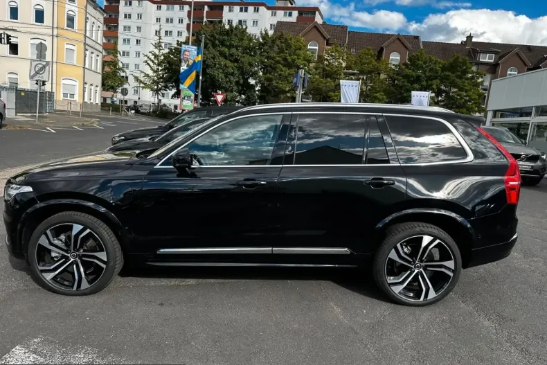 Volvo XC90 din 2024 cu 4.745 km - oferta VOL232276 - foto 13