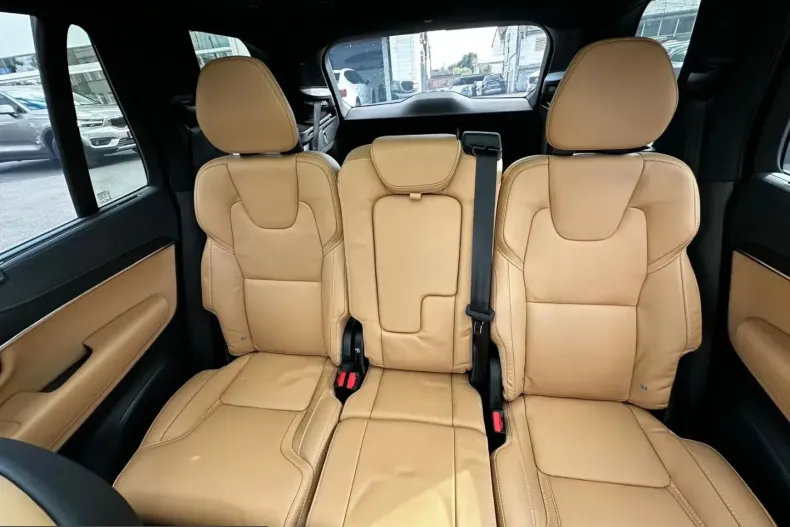 Volvo XC90 din 2024 cu 4.745 km - oferta VOL232276 - foto 25