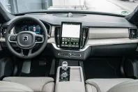 Volvo XC90 din 2025 cu 12.000 km - oferta VOL232277 - foto 6