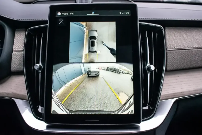 Volvo XC90 din 2025 cu 12.000 km - oferta VOL232277 - foto 9