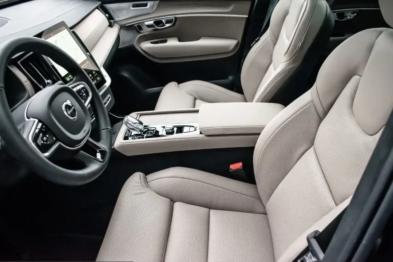 Volvo XC90 din 2025 cu 12.000 km - oferta VOL232277 - foto 11