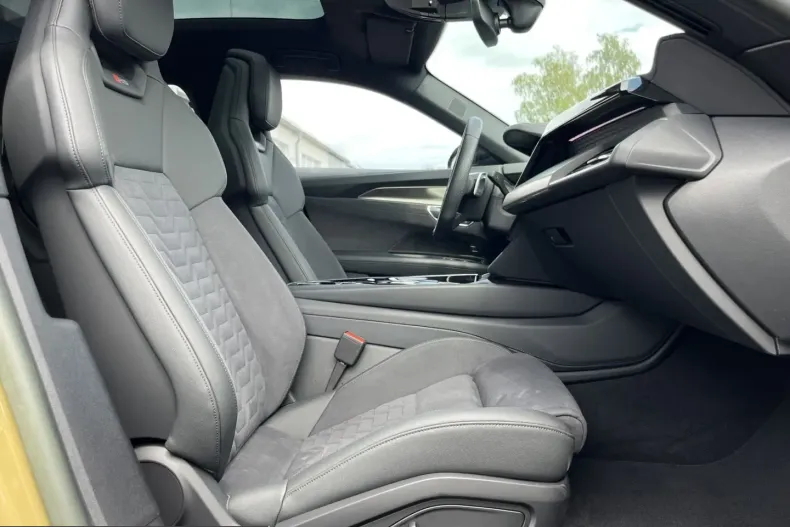 Audi RS e-tron GT din 2023 cu 14.396 km - oferta AUD232280 - foto 13