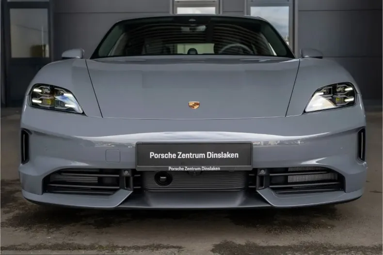 Porsche Taycan din 2025 cu 22.900 km - oferta POR232286 - foto 6