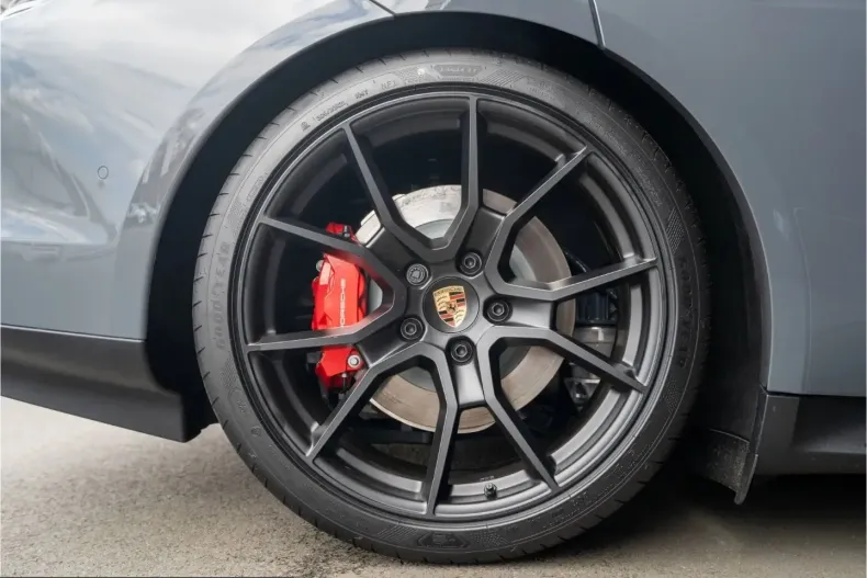 Porsche Taycan din 2025 cu 22.900 km - oferta POR232286 - foto 15
