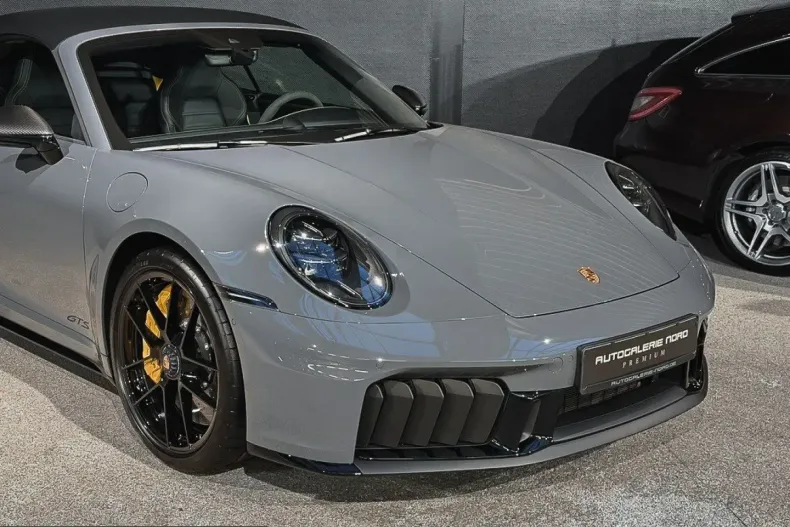 Porsche 992 din 2025 cu 8.500 km - oferta POR232293 - foto 3