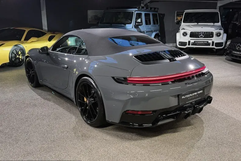 Porsche 992 din 2025 cu 8.500 km - oferta POR232293 - foto 13
