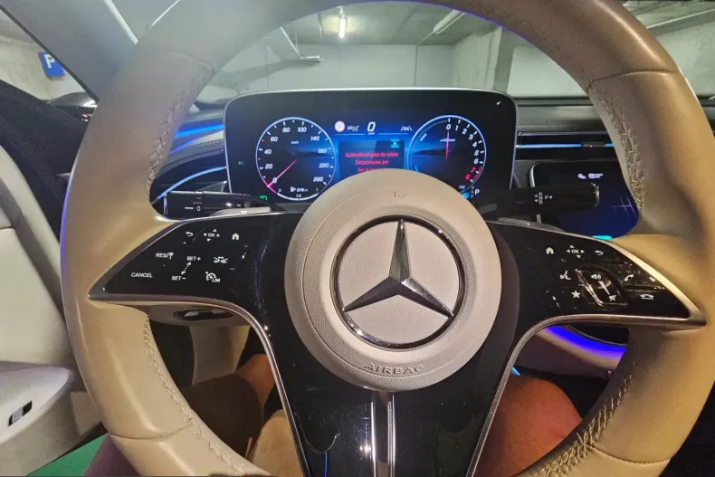 Mercedes-Benz E 400 (Clasa E) din 2024 cu 18.500 km - oferta MER232298 - foto 4