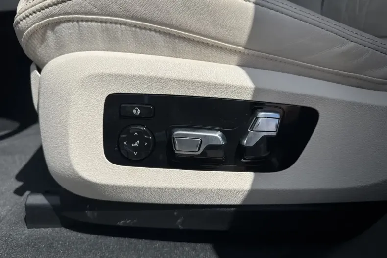 BMW X6 (Seria X) din 2023 cu 46.565 km - oferta BMW232307 - foto 18