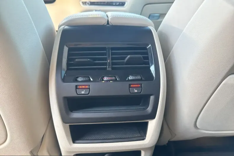 BMW X6 (Seria X) din 2023 cu 46.565 km - oferta BMW232307 - foto 19