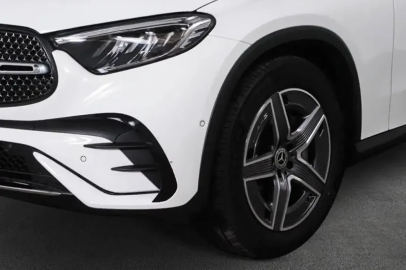 Mercedes-Benz GLC 200 (Clasa GLC) din 2025 cu 4.018 km - oferta MER232312 - foto 2