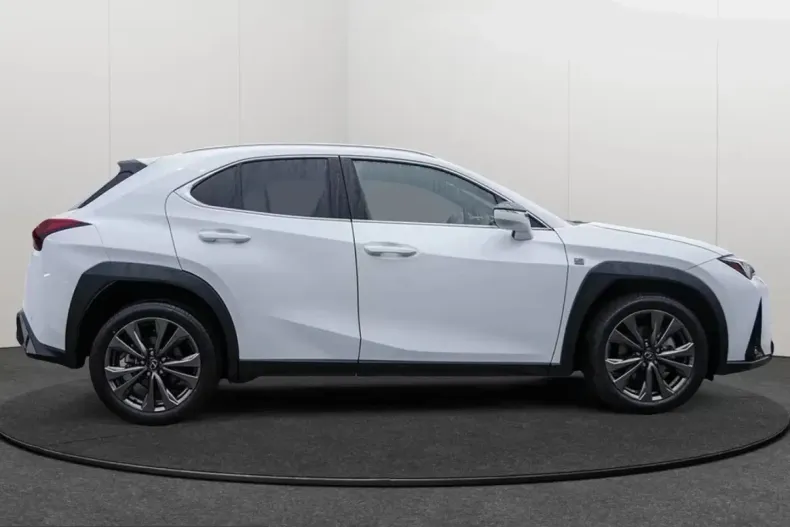 Lexus UX din 2026 cu 100 km - oferta LEX232324 - foto 4