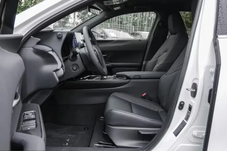 Lexus UX din 2026 cu 100 km - oferta LEX232324 - foto 11