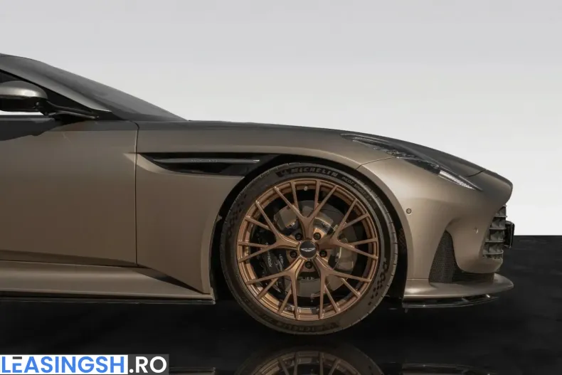 Aston Martin DB12 din 2024 cu 9.500 km - oferta AST232326 - foto 3