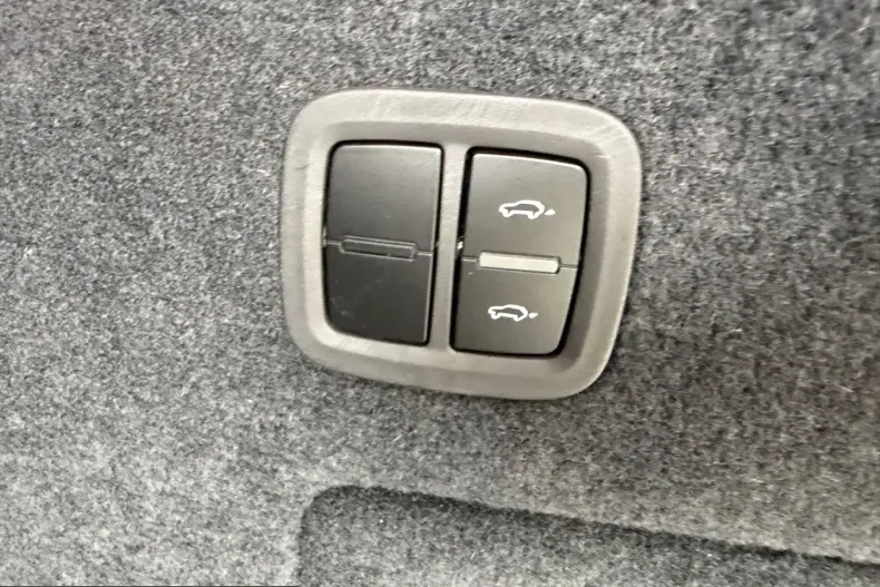 Porsche Cayenne din 2024 cu 34.350 km - oferta POR232331 - foto 16