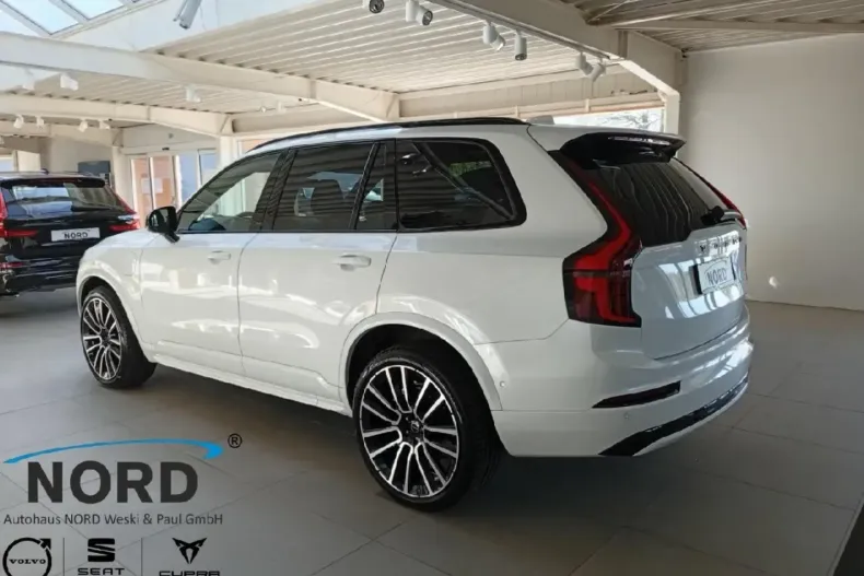 Volvo XC90 din 2025 cu 13.400 km - oferta VOL232343 - foto 6