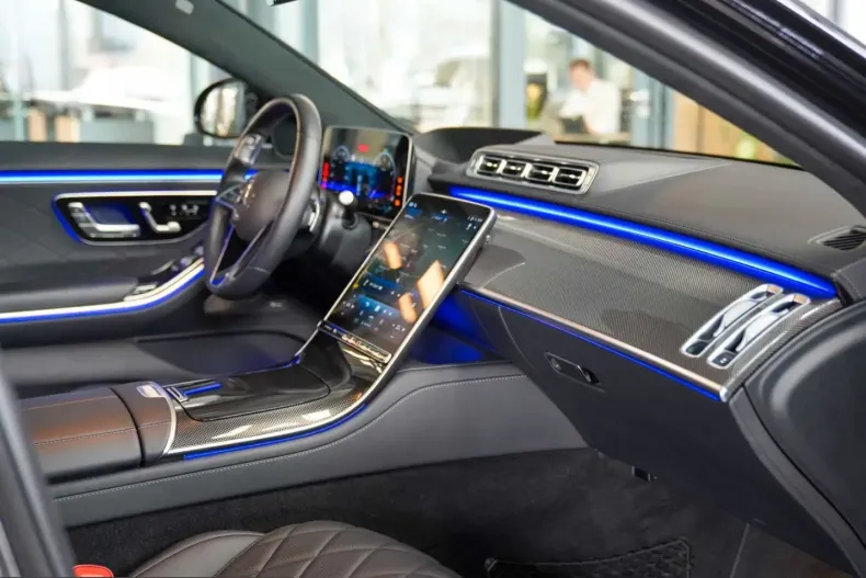 Mercedes-Benz S 500 (Clasa S) din 2025 cu 9.121 km - oferta MER232349 - foto 4