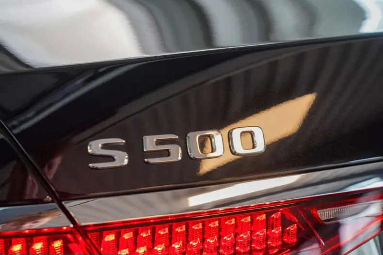 Mercedes-Benz S 500 (Clasa S) din 2025 cu 9.121 km - oferta MER232349 - foto 8