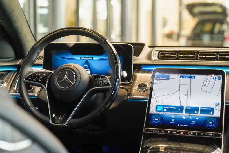 Mercedes-Benz S 580 (Clasa S) din 2025 cu 19.789 km - oferta MER232350 - foto 13
