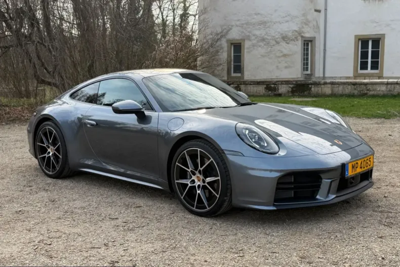 Porsche 992 din 2025 cu 2.380 km - oferta POR232353 - foto 4