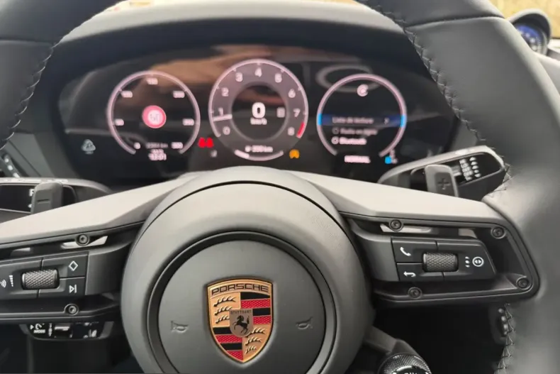 Porsche 992 din 2025 cu 2.380 km - oferta POR232353 - foto 12