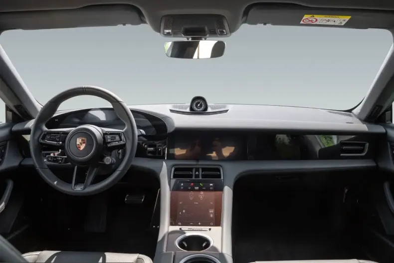 Porsche Taycan din 2025 cu 29.300 km - oferta POR232354 - foto 15