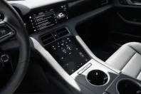 Porsche Taycan din 2025 cu 29.300 km - oferta POR232354 - foto 20