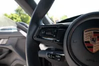 Porsche Taycan din 2025 cu 29.300 km - oferta POR232354 - foto 28