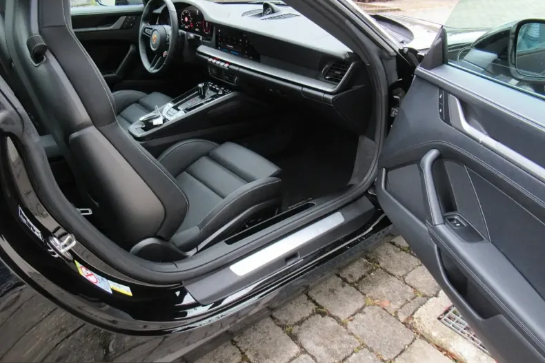 Porsche 992 din 2025 cu 5.000 km - oferta POR232355 - foto 7