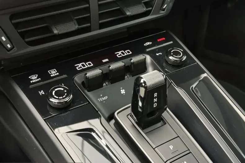 Porsche 992 din 2025 cu 40.000 km - oferta POR232356 - foto 12