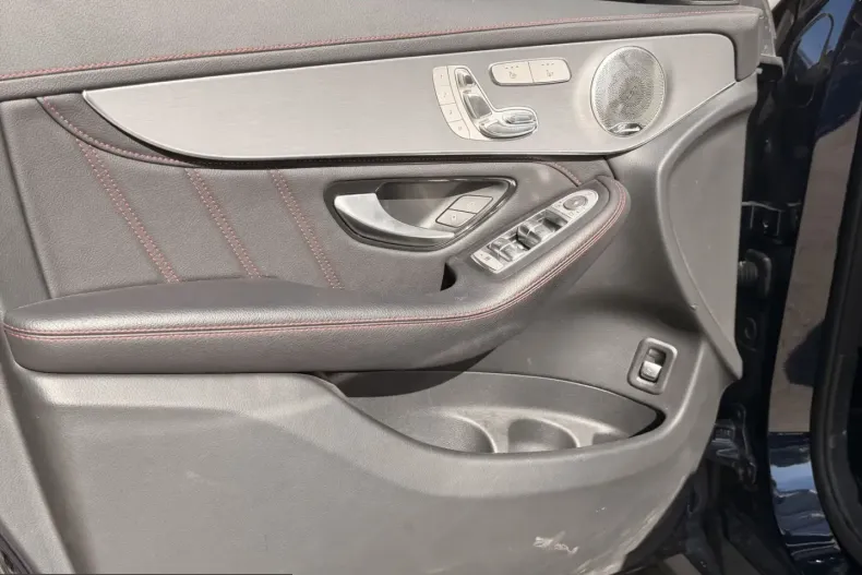Mercedes-Benz GLC 220 (Clasa GLC) din 2023 cu 52.117 km - oferta MER232360 - foto 4