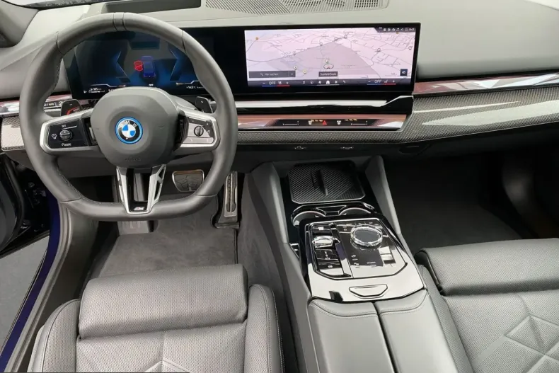 BMW 550 (Seria 5) din 2024 cu 15.109 km - oferta BMW232361 - foto 12